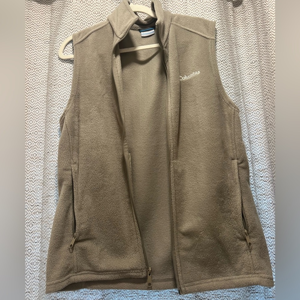 Men’s Columbia Vest